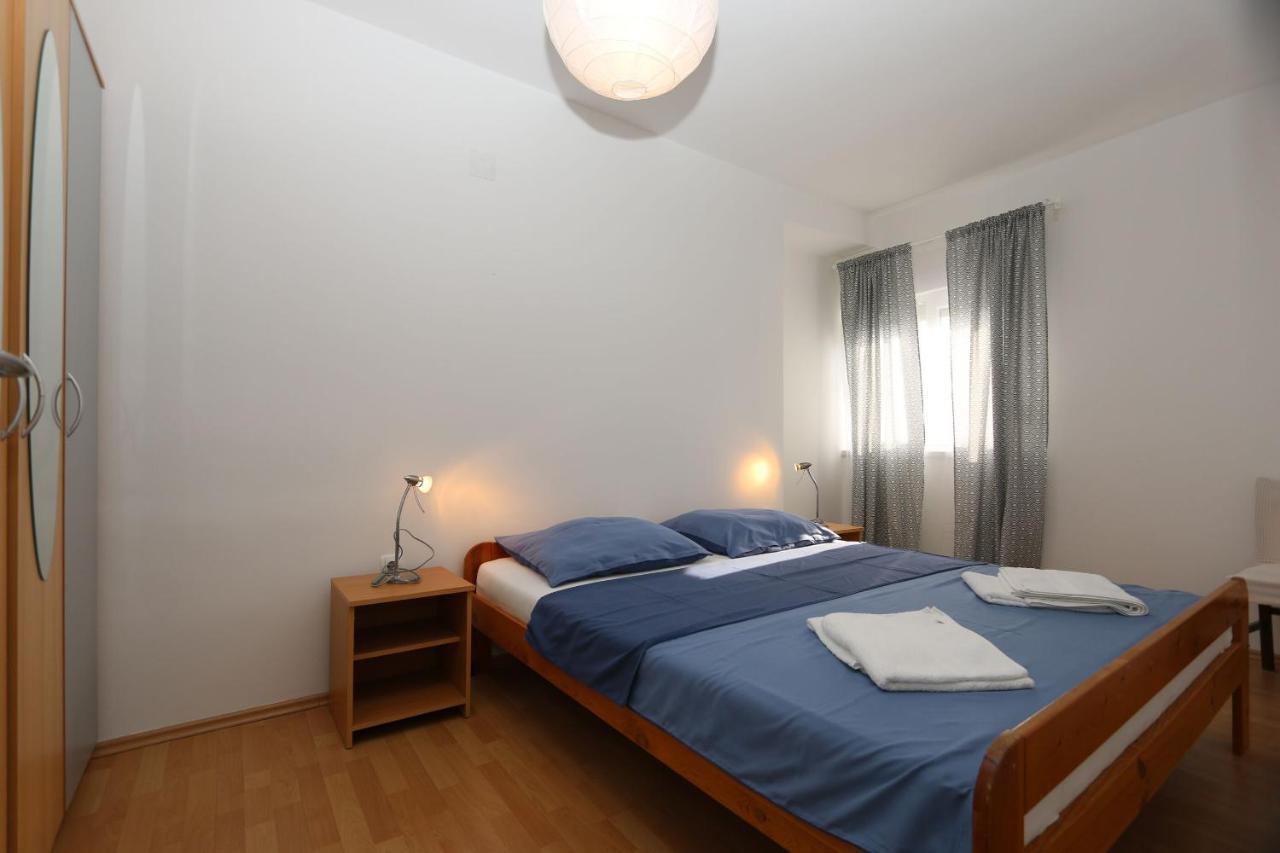 Apartments Nadenic Šilo Buitenkant foto